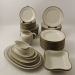 913 3134 DINNER SET